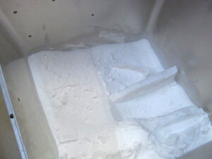 粉末造形材料